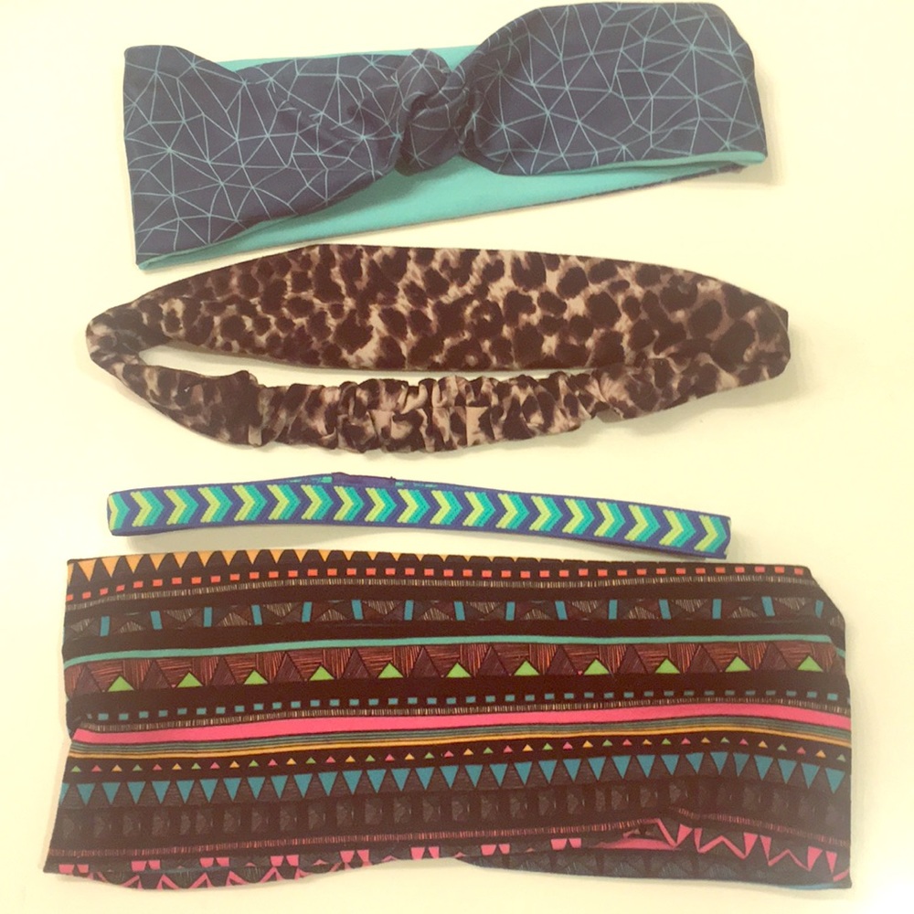 Lot 4 patterned head bands